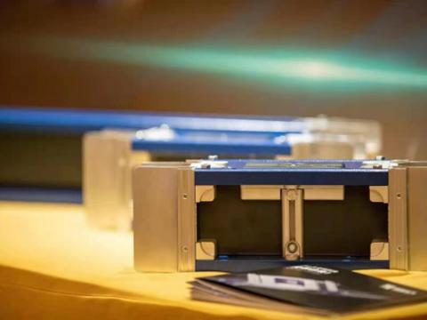 九游会J9电气Pro B母线正式宣布：母线 被重新界说